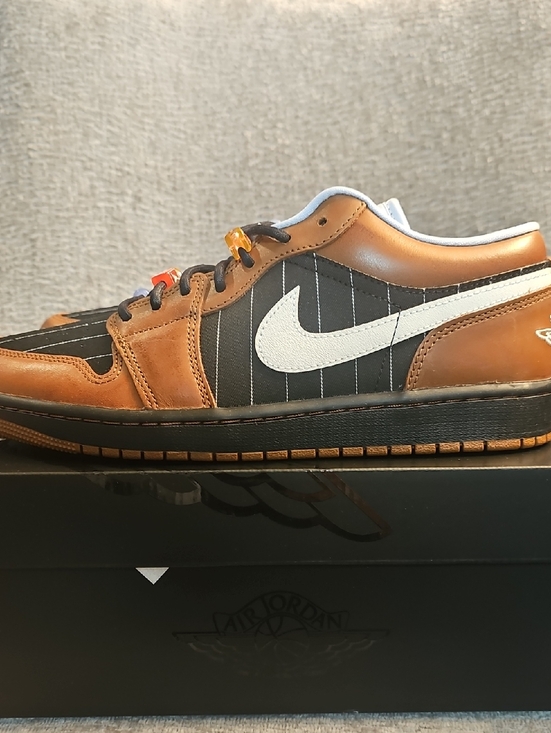 Jordan Other - Air Jordan 1 Low SE